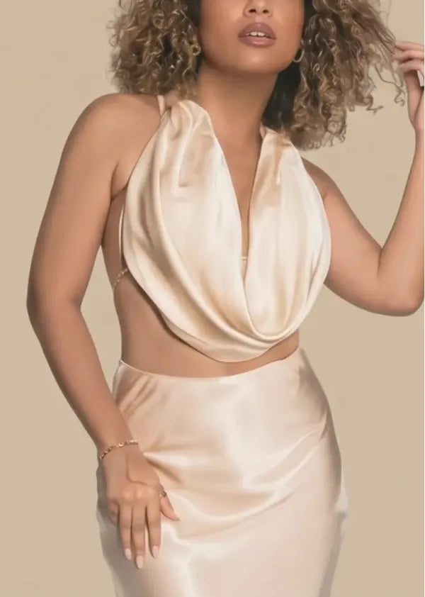 Cowl halter